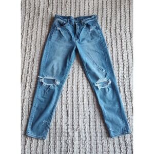 American Eagle Mom Jean Size 4 Regular Distressed Light Wash Womens Denim